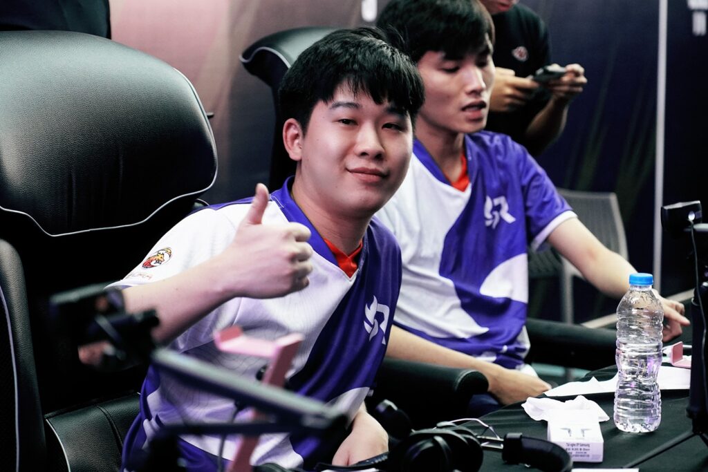 Icon Series SEA Mùa Hè 2021: Nhà vô địch tiền mùa giải RSG nhận thất bại thứ tư liên tiếp