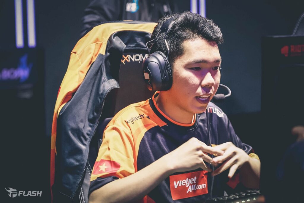 LMHT: Slayder ngỏ ý muốn thi đấu tại LPL như SofM, điều kiện xét duyệt được tiết lộ vô cùng ngặt nghèo Slayder