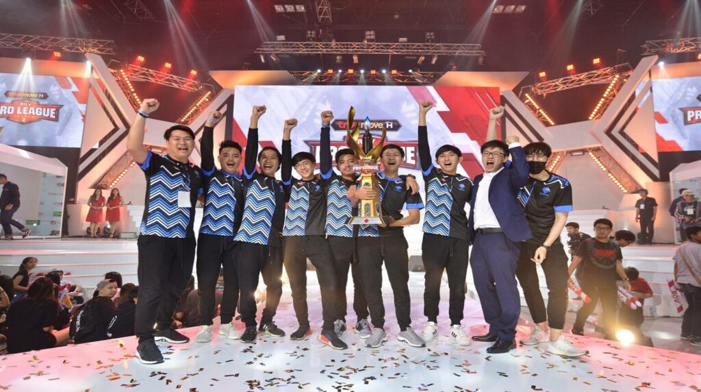 dtac Talon và bí quyết thành công từ HLV Linkou: '95% là kiến thức và chỉ 5% là tấu hài' Linkou và Tony vô địch RoV Pro League Season 2