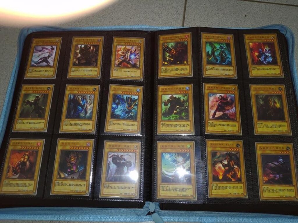 Chàng game thủ khoe bộ sưu tập bài magic cực kỳ công phu về các tướng LMHT Bài Magic LMHT