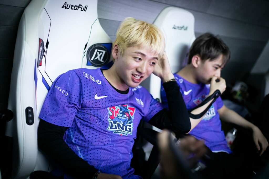 LPL Mùa Hè 2021: LNG Icon đã sử dụng 8 vị tướng trong 9 ván đấu tại vòng Playoffs