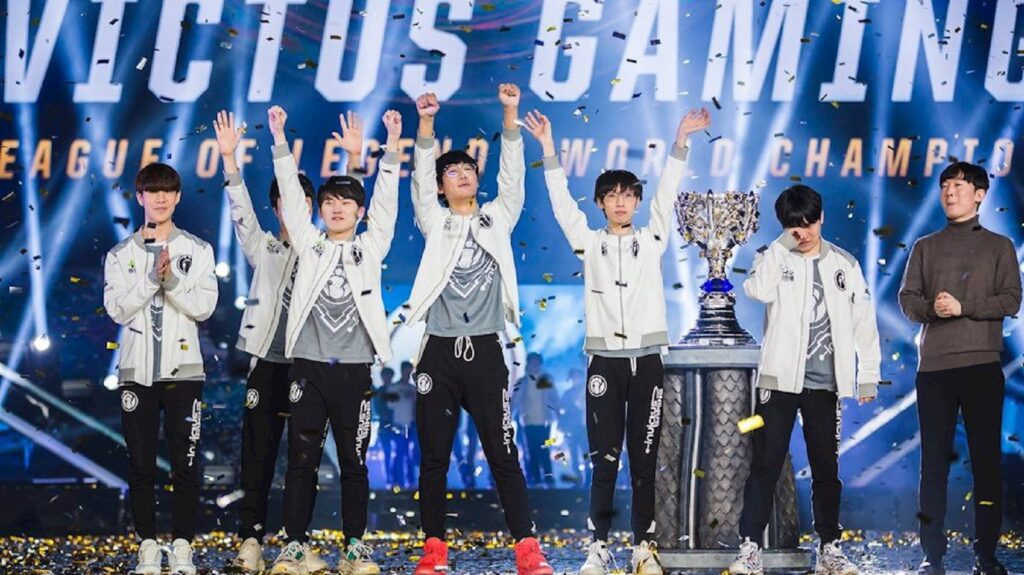 Invictus Gaming và cuộc hành trình đầy 'chớp nhoáng' tới đỉnh cao của LMHT thế giới Invictus Gaming